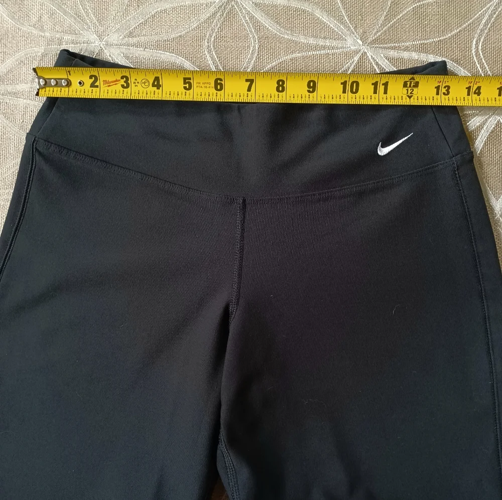 Nike Wide Leg Cropped Athletic Pants! - Picture 3 of 7